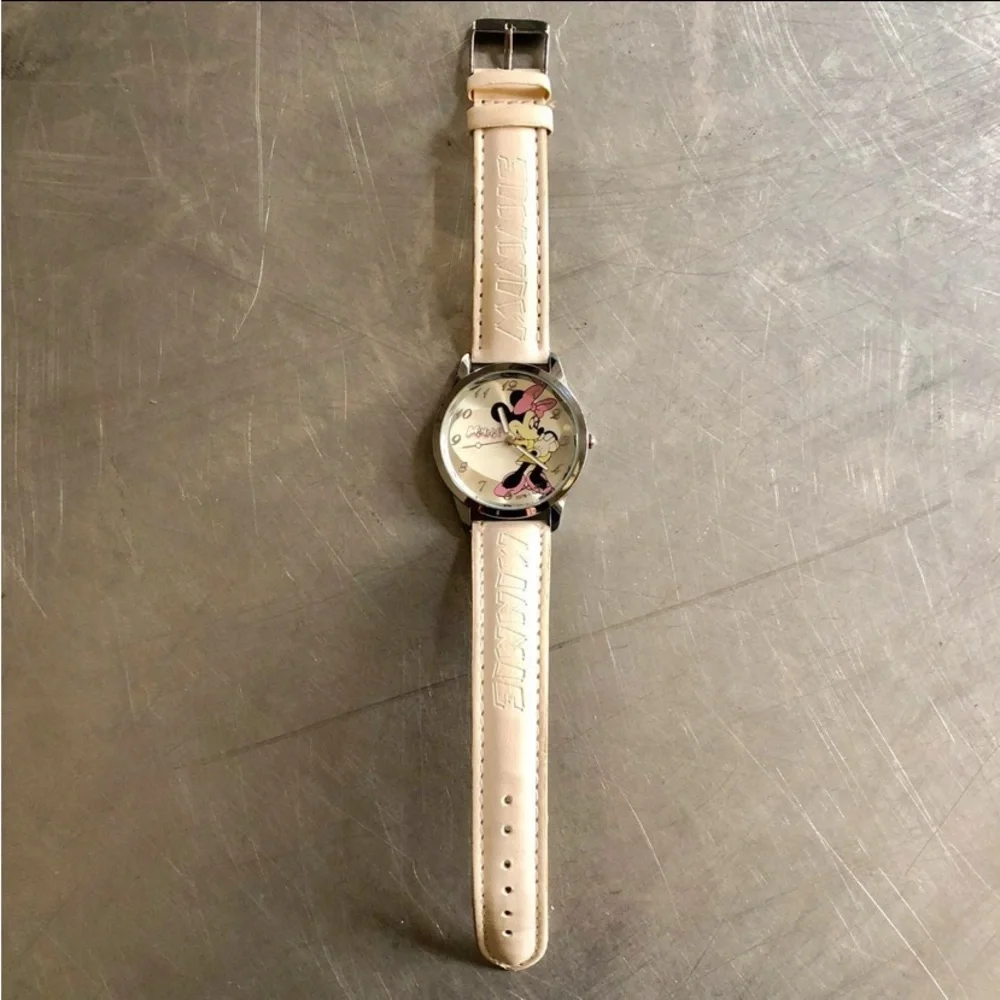 ⭐️Minnie Mouse⭐️ Watch - Picture 7 of 7